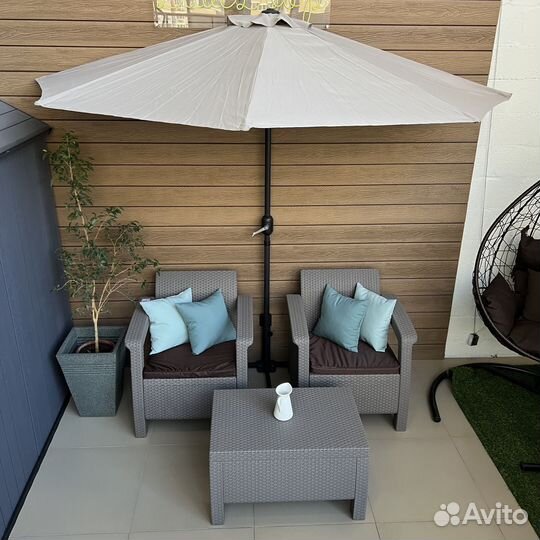 Уличный зонт - маркиза для кафе и дачи