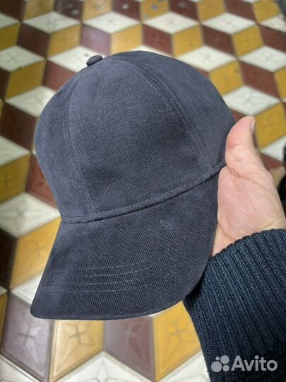 Бейсболки и кепки