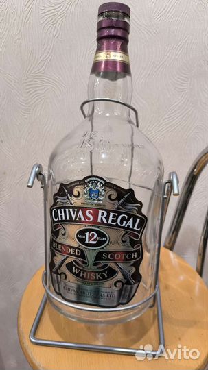 Бутыль 4.5 литра Chivas качели