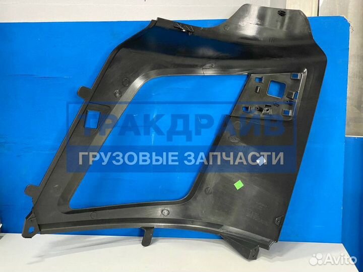 Облицовка фары Вольво FM4 правая