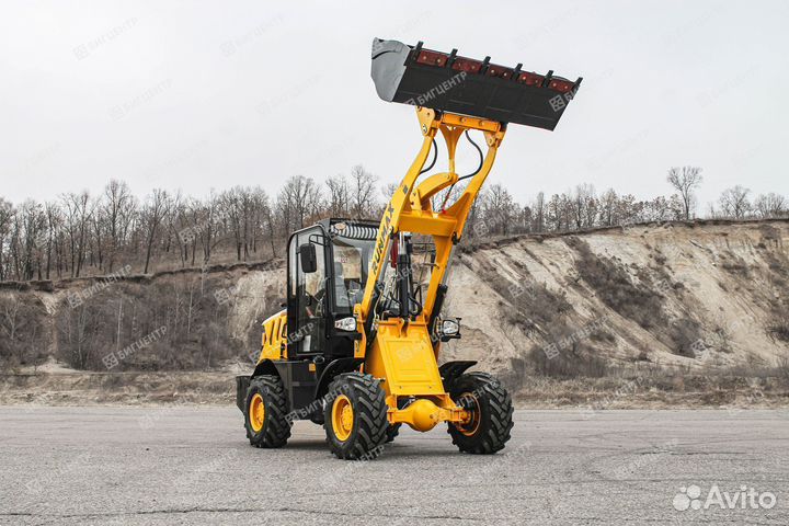 Фронтальный погрузчик Runmax 772E, 2022
