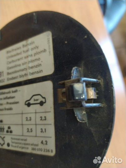 Лючок топливного бака Volkswagen Passat B5 седан