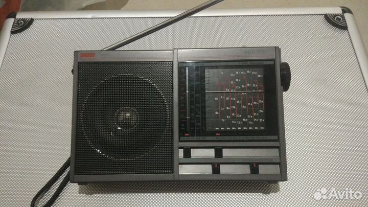 Радиоприемники Sony, Grundig, Panasonic