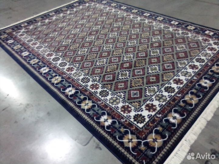 Ковер размером : 1.50х2.30 (№ 29510-43) новый