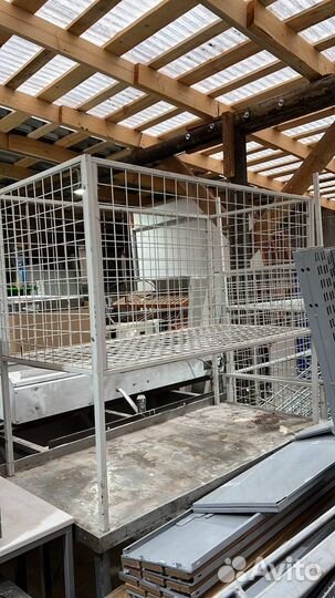 Стол, корзина для распродаж 120*100*55