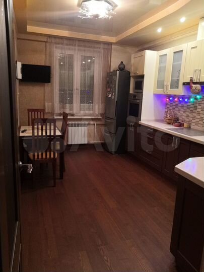 2-к. квартира, 59 м², 1/10 эт.