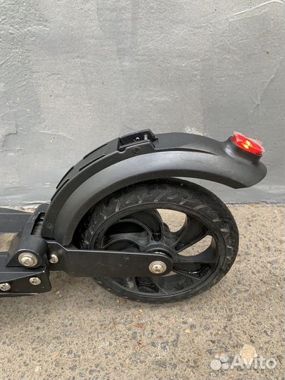 Доступный и легкий электросамокат Kugoo S3