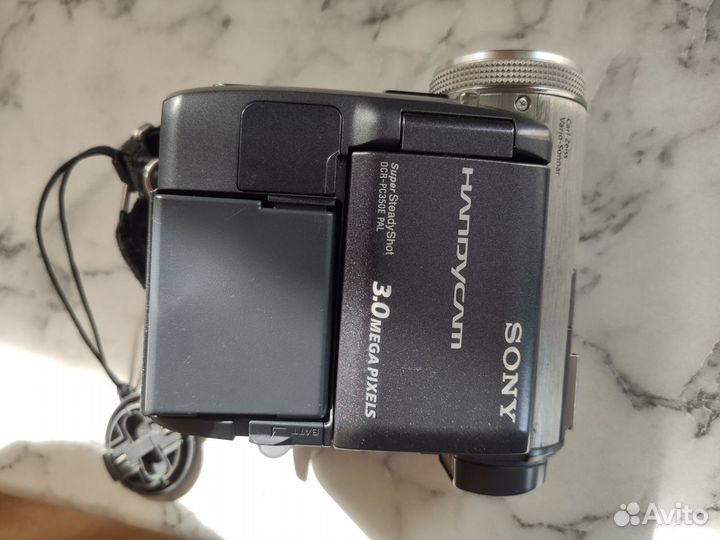 Видеокамера с ночным видением Sony DCR-PC350E