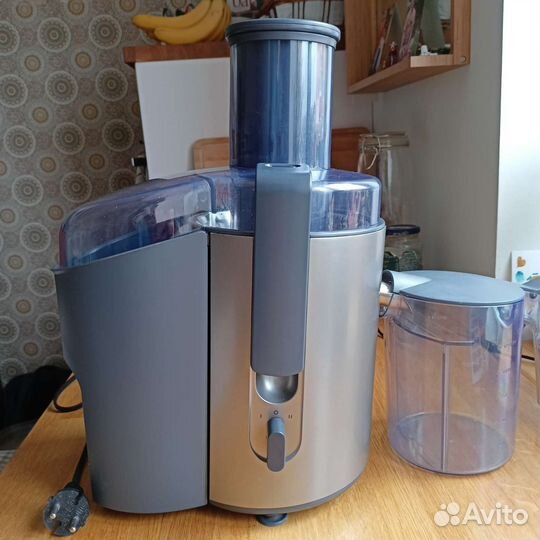 Соковыжималка Philips HR1858 центробежная