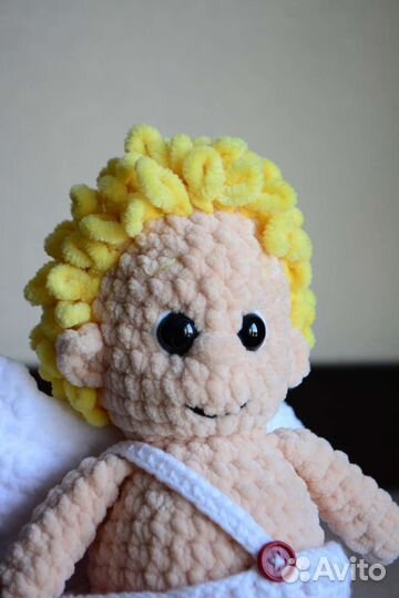 Вязаный плюшевый ангел
