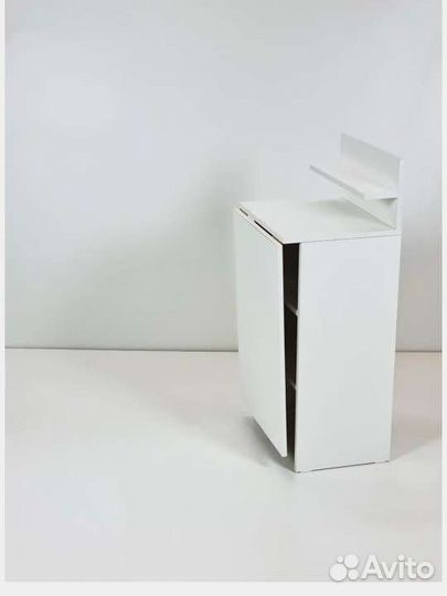 Маникюрный стол складной