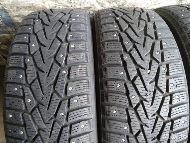 Nokian Tyres Hakkapeliitta 7 215/65 R16 102T