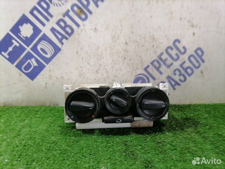 Блок управления климат-контролем Skoda Octavia