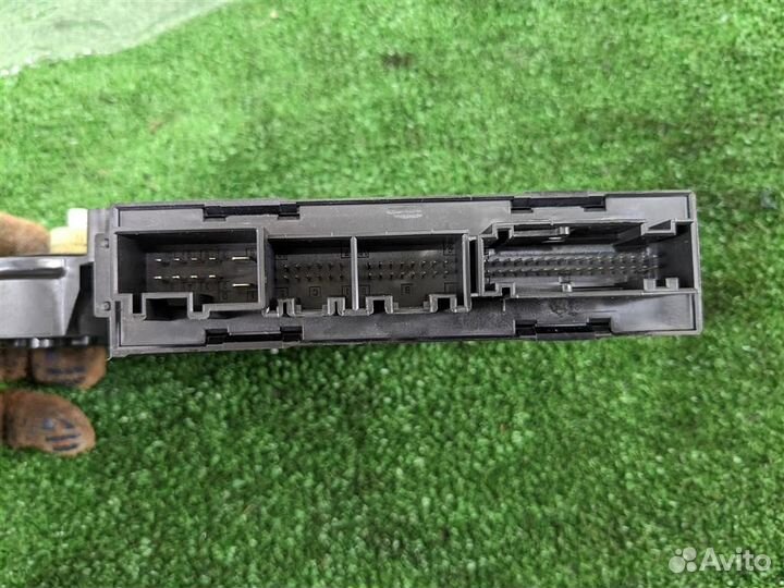 Мотор стеклоподъёмника передний правый volkswagen