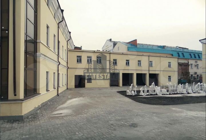 Сдается 1 ый этаж, в центре города 413м²