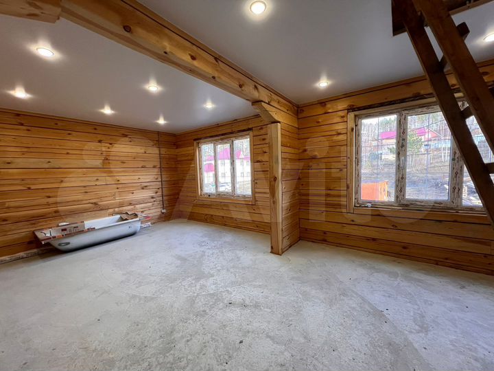 Дом 140 м² на участке 7 сот.