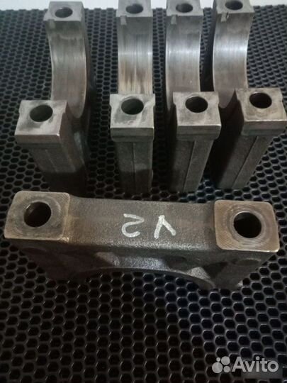 Бугель блока цилиндров Volvo