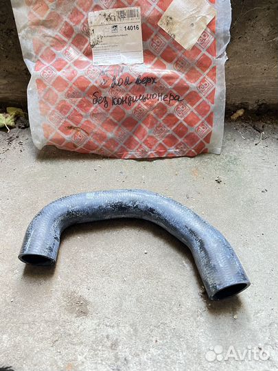 Патрубок радиатора Mercedes W202 М111