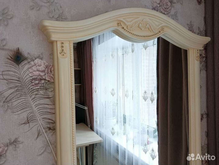 Зеркало фабрики 