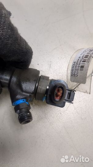Форсунка топливная Volkswagen Tiguan, 2012