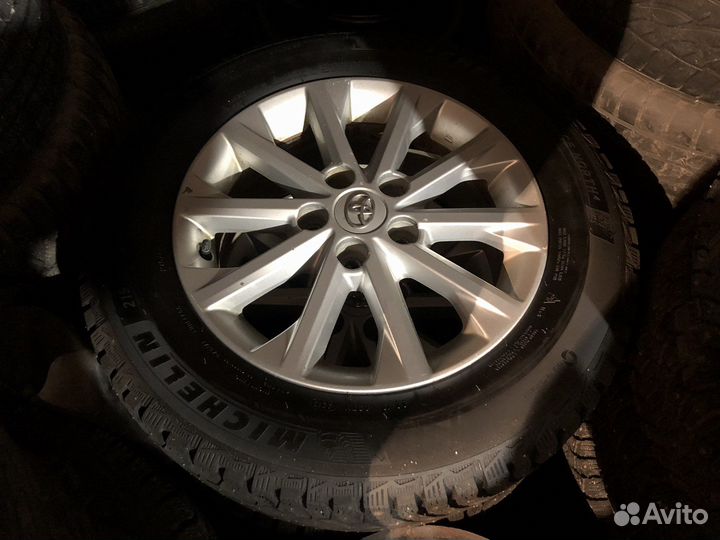 215/60 R16 Мишилен-4 + 5/114.3 ориг Тойота Камри