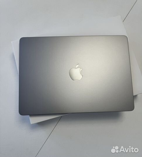 MacBook Air 13 M2 256GB Идеал 55 Циклов