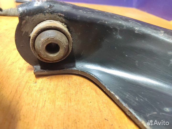 Рычаг подвески левый LADA Largus универсал K7M