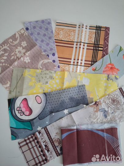 Мелкий лоскут для рукоделия