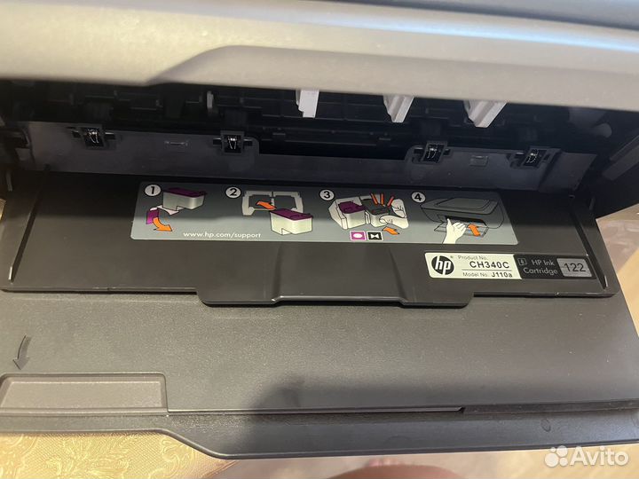 Принтер HP Deskjet 1000