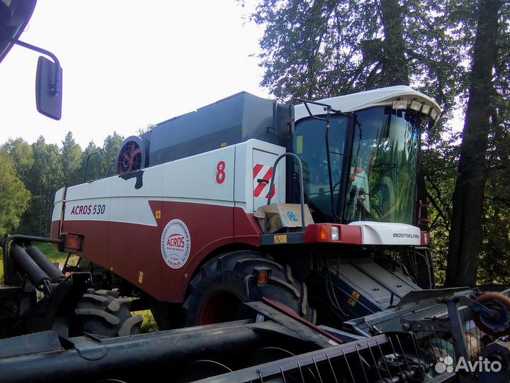 Услуги зерноуборочного комбайна самоходной косилки