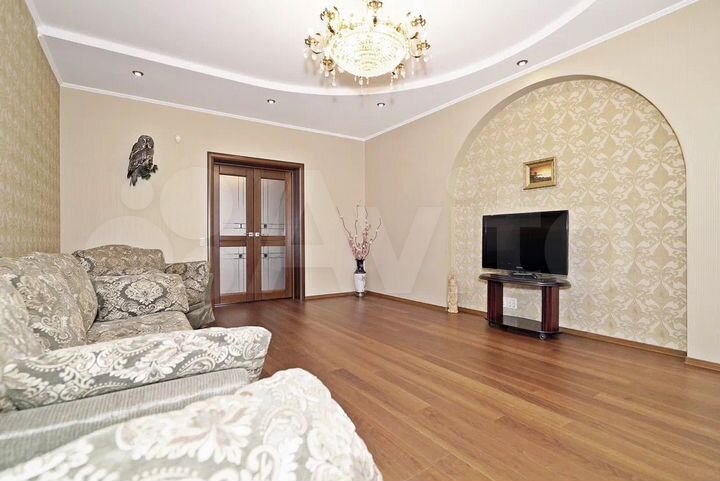 3-к. квартира, 133 м², 4/6 эт.