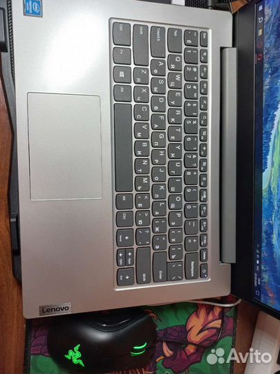 Ноутбук lenovo