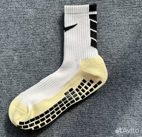 Противоскользящие носки Nike