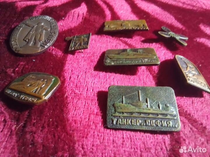 Тяжелые значки СССР