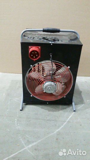 Электрическая тепловая пушка Timberk TIH Q2 12M