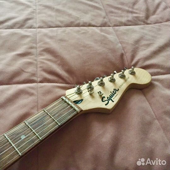 Fender squier stratocaster hss