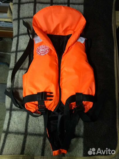 Спасательный жилет для детей