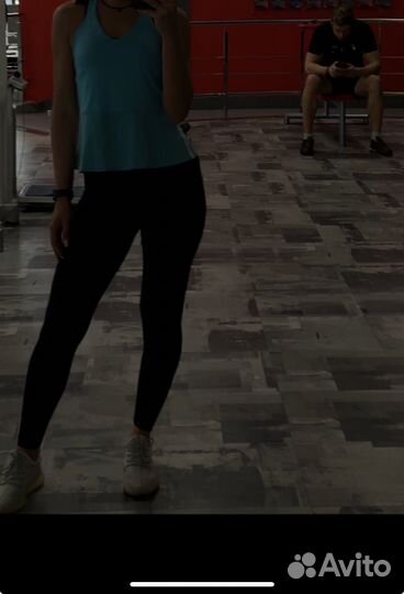 Кроссовки женские