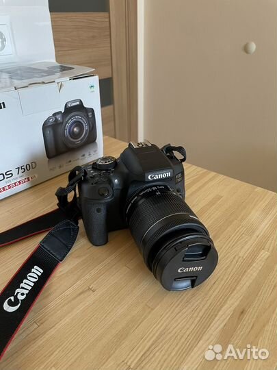 Фотоаппарат Canon EOS 750D