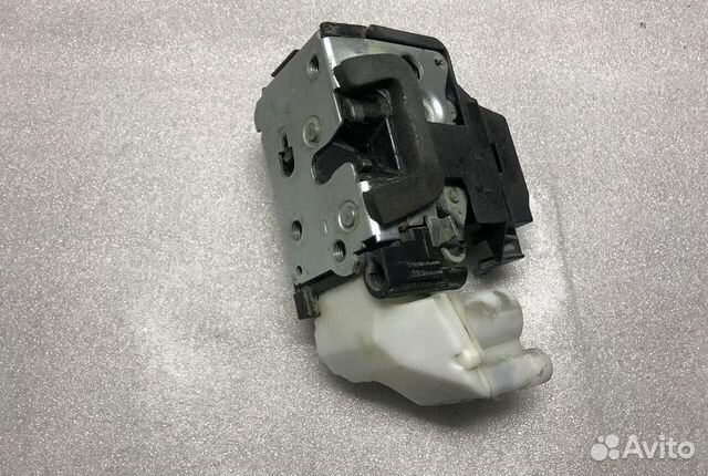 Замок двери передней левой Fiat Doblo