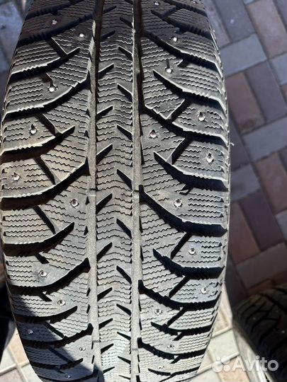 Bridgestone Ice Cruiser 7000S 225/60 R17 99T