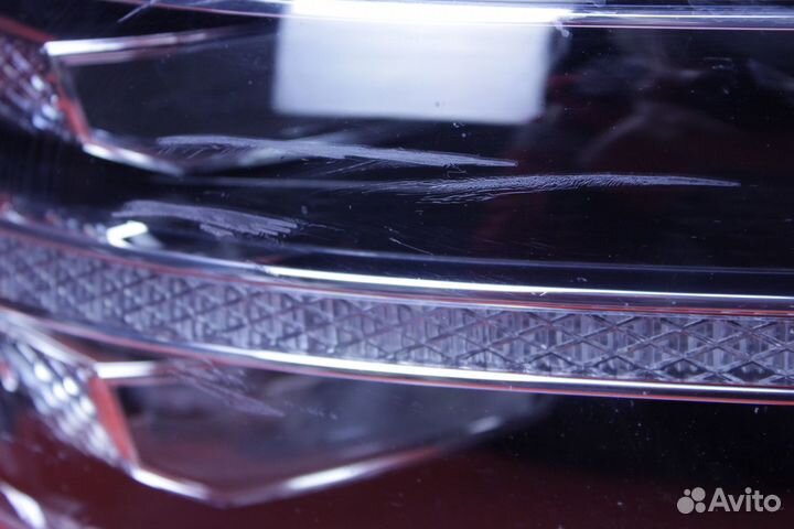 Фара правая Genesis G90 HI G6DN 92102-D2520