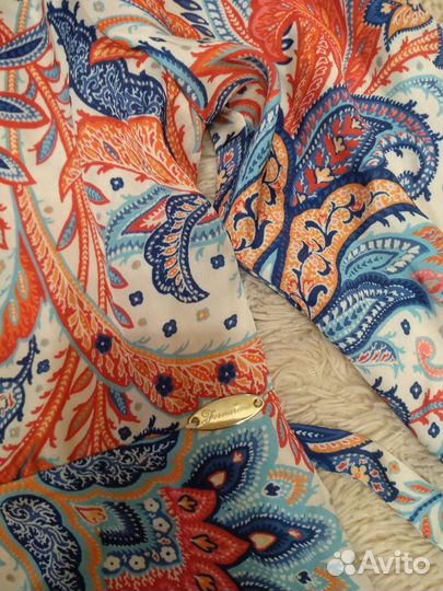 Блузка легкая