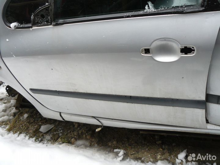 Дверь передняя левая для Peugeot 307