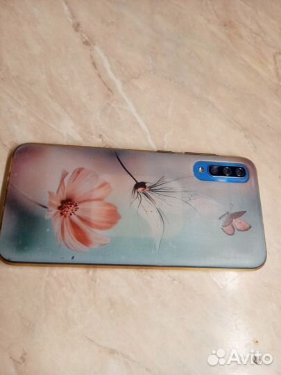 Samsung Galaxy A70, 6/128 ГБ