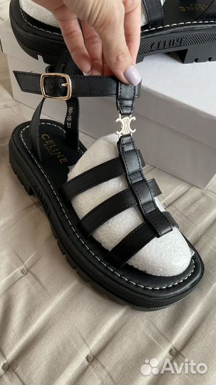 Босоножки женские