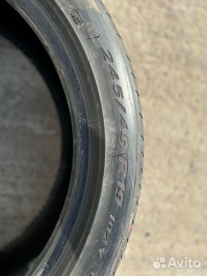 Pirelli P Zero 245/45 R19 102Y