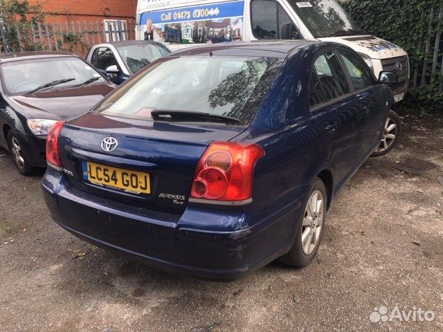 Разбор на запчасти Toyota Avensis 2