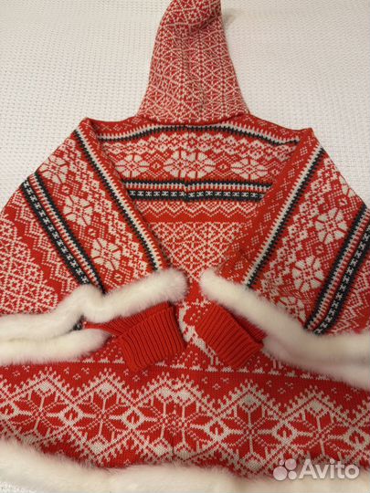 Пончо вязаное детское