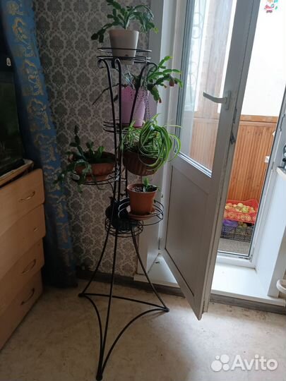 Подставка для цветов